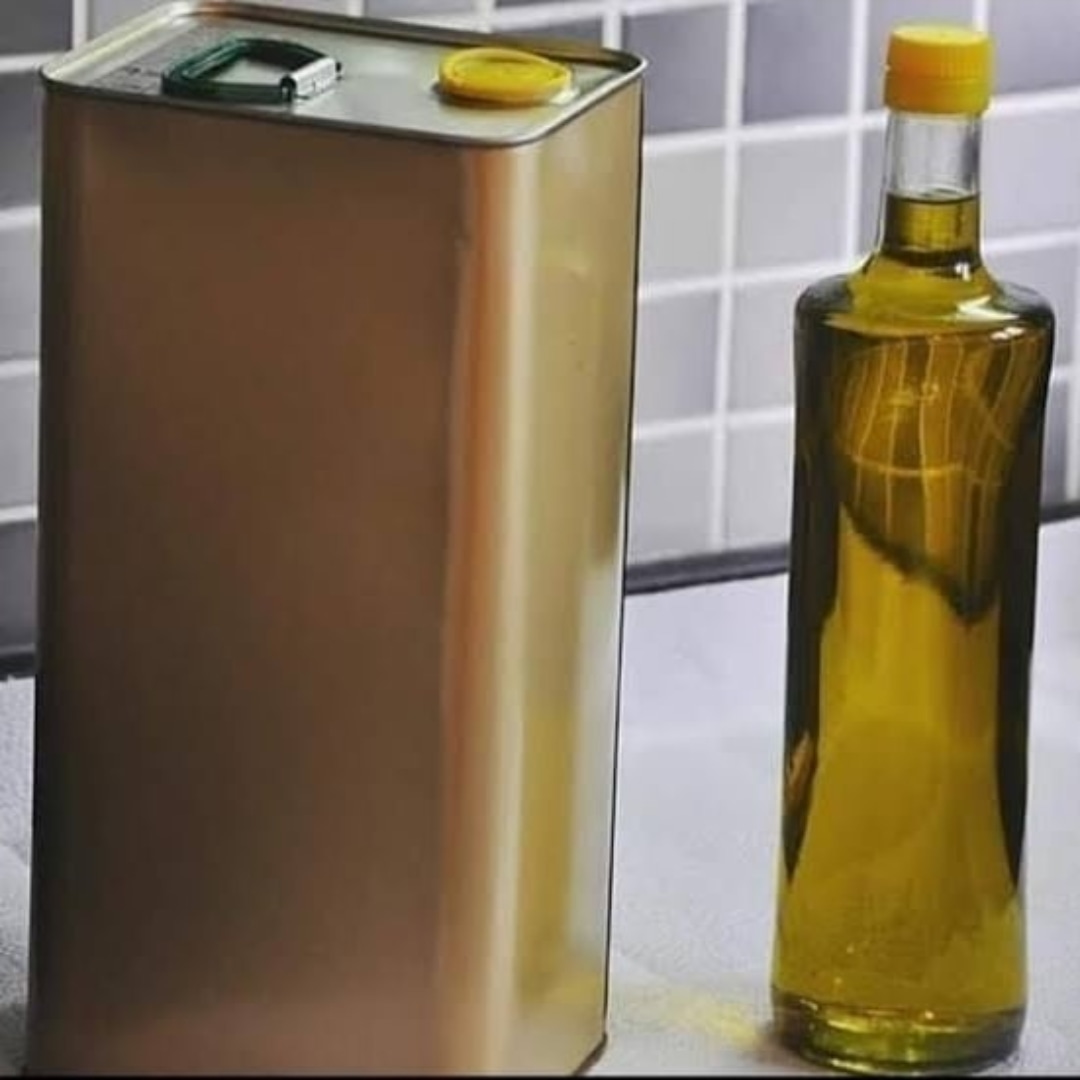 Besiktasli331's tweet photo. 10 litre kargo ile çoook çok uygun
% de 100 saf organik
Dm veya 05537424481 https://t.co/iMCtBB7rTz