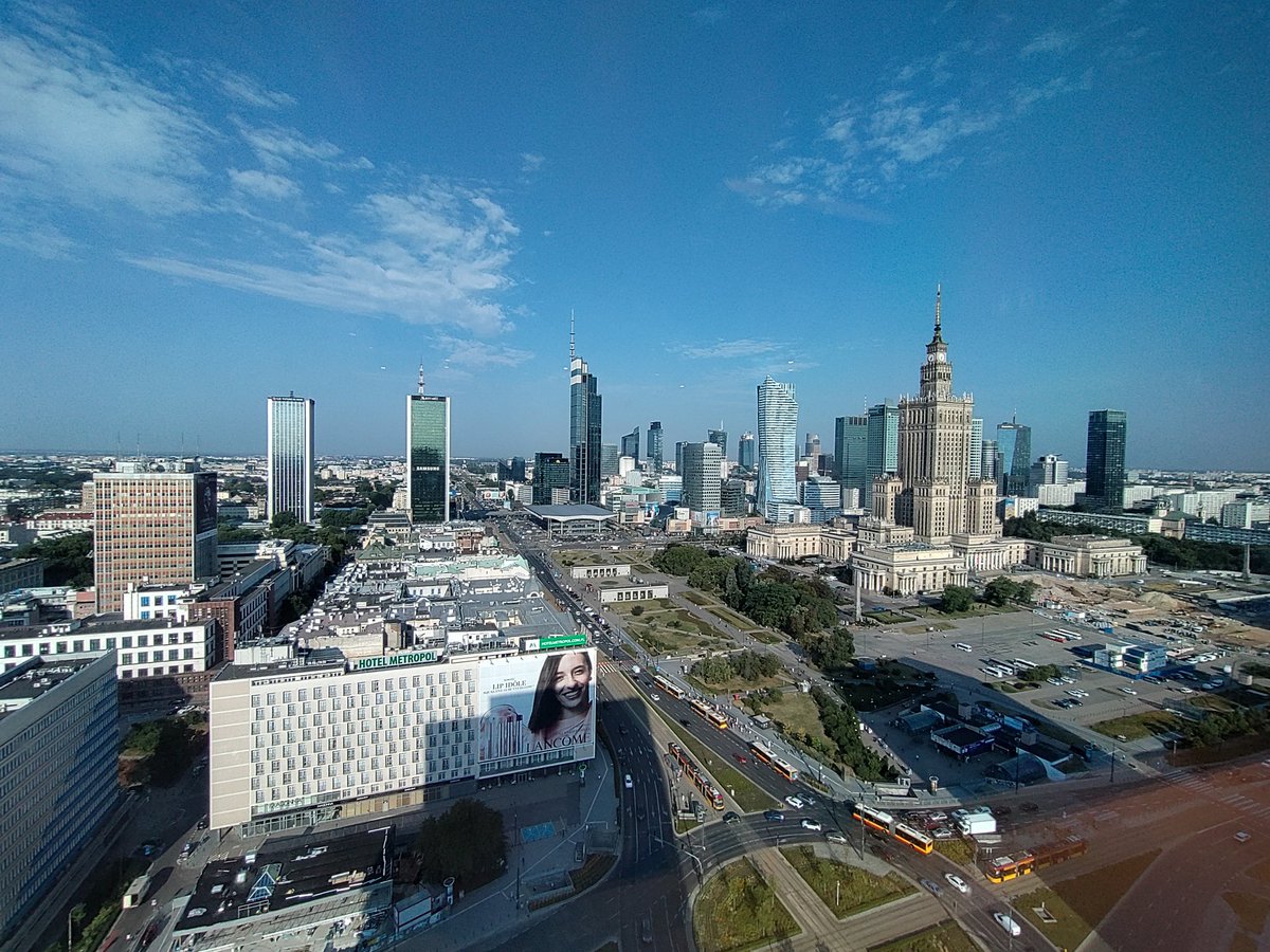 Welcome to #warsaw and sun out with a good view from the Hotel gym. Will be good seeing the <a href="/BasckIPR/">Basck</a> team today at #Brainembassy #poland #startups