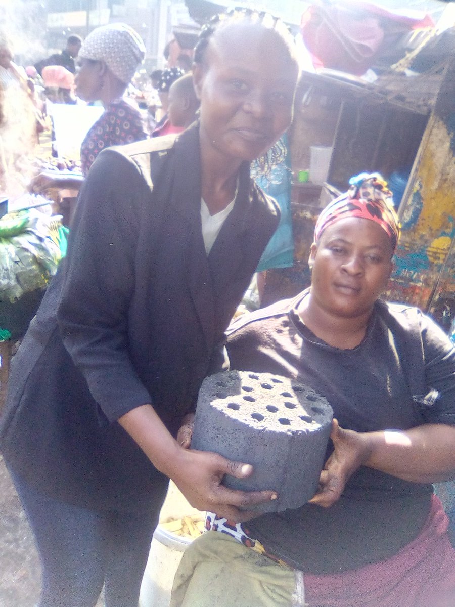 allen_namwase's tweet photo. Focus on the value, hot the cost! Briquettes offer numerous advantages over firewood ๐ฅ, making them a smart choice for your cooking needs.
#BriquettesOverFirewood
#ValueOverCost https://t.co/lh9iq6TiZm