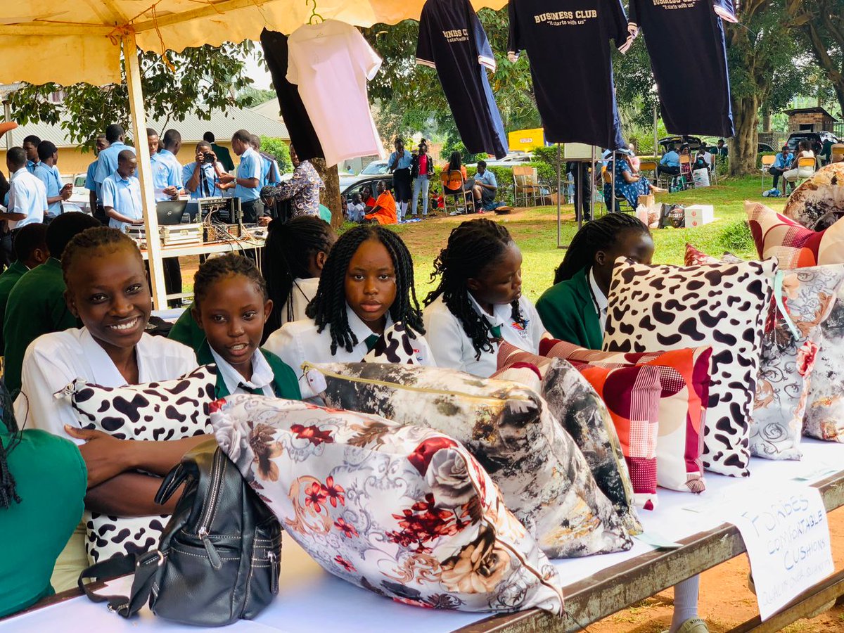 kisubi_schools's tweet image. Take a look at the highlights from our Open Day that happened on July 14th, 2024. Our event featured students proudly showcasing their projects and products, demonstrating the skills and knowledge they&apos;ve gained.
#ReadyForWork #KisubiSchools