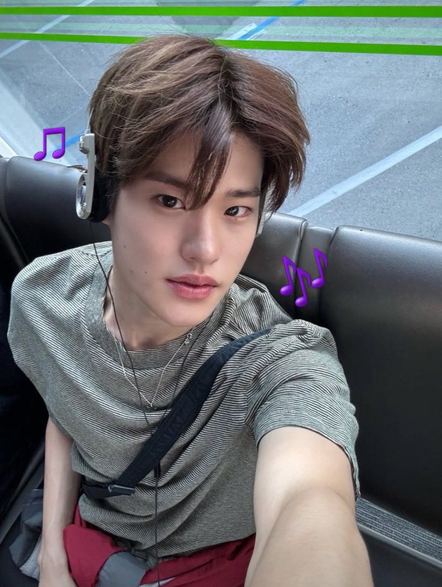 soheeluv_u's tweet photo. 소희의 이런 셀카 무드가 넘넘 쭈음...🥺 https://t.co/zUHGD5zEBC