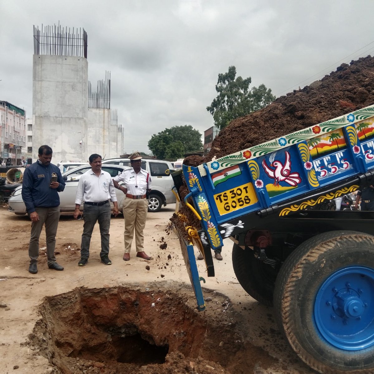 eeKapraNagender tweet media