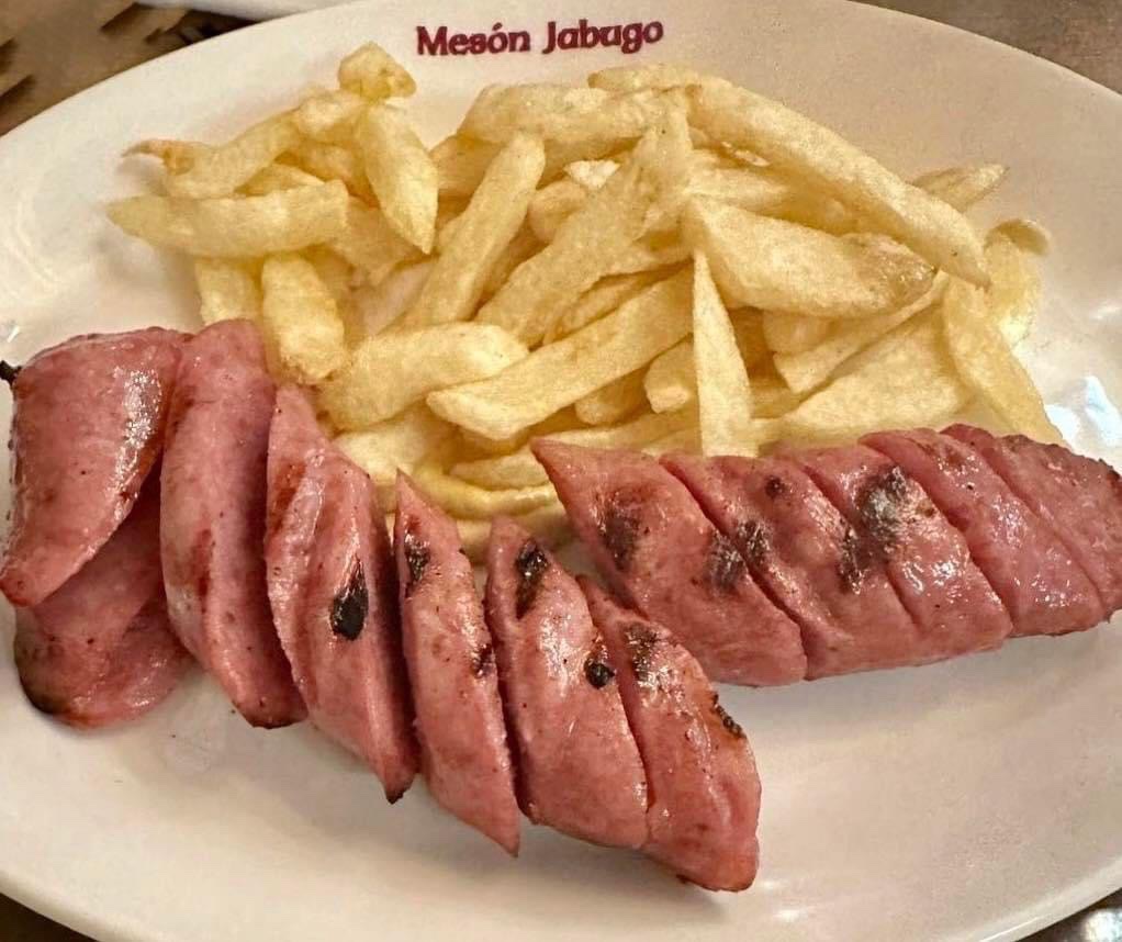 Mesón Jabugo tweet media
