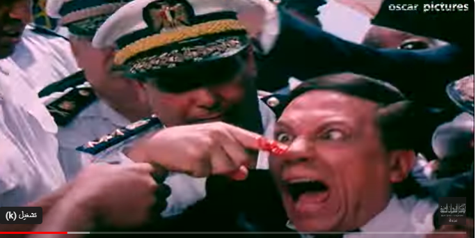 أذن ترامب، وصباع الواد محروس بتاع الوزير...
تشابه في السيناريو والاستثمار في الحدث 😄