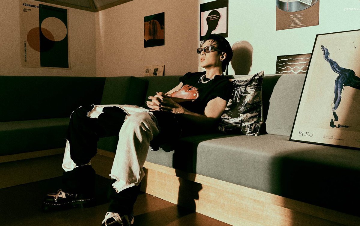 this junhoe with this bobby 😎