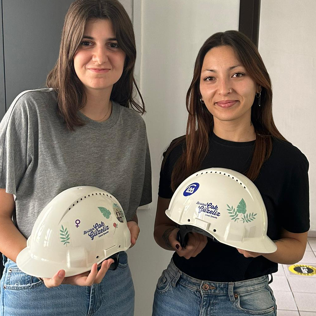 limakcement's tweet photo. Kapsayıcı ve cinsiyet eşitliği odaklı bir çalışma ortamı yaratma hedefiyle yürüttüğümüz “Geleceğin Kadın Mühendisleri Staj Programı”, Temmuz ayı itibarıyla Trakya, Balıkesir ve Şanlıurfa fabrikalarımızda başladı!

Azim ve yetenekleriyle geleceği şekillendirecek stajyerlerimize “aramıza hoş geldiniz" diyor ve kariyerlerinde başarılar diliyoruz.

"Future Female Engineers Internship Program" which we run to promote inclusivity and gender equality in the workplace has been launched in our Trakya, Balıkesir, and Şanlıurfa facilities as of July.

Welcome to our ambitious and skilled interns to shape the future! Wish you a successful career ahead!