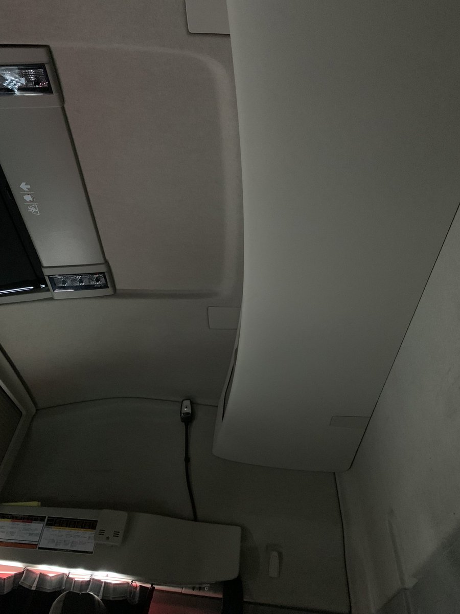 rrcel90's tweet photo. 思い返してたら
誰でも普通に気悪なんの
分からんへんのかなと
思いながら
天井ずっと見つめてます https://t.co/WAPjWlqQLP