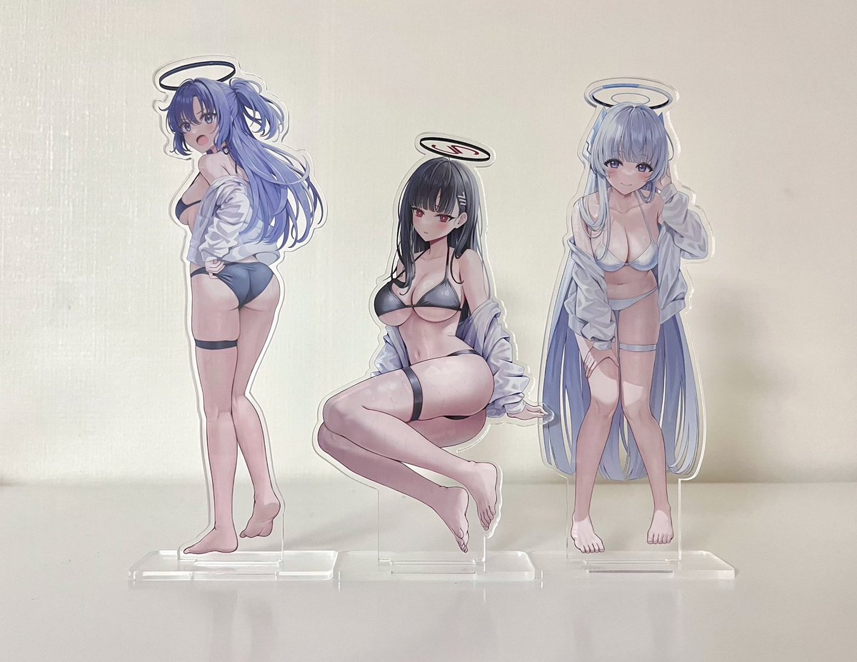 アスナ(ブルアカ) ,調月リオ(ブルアカ) ,砂狼シロコ(ブルアカ) 「신작 아크릴 액자, 아크릴 스탠드 샘플이 도착했습니다! 현재 7월서코 선」|Ojomu / おぞむのイラスト