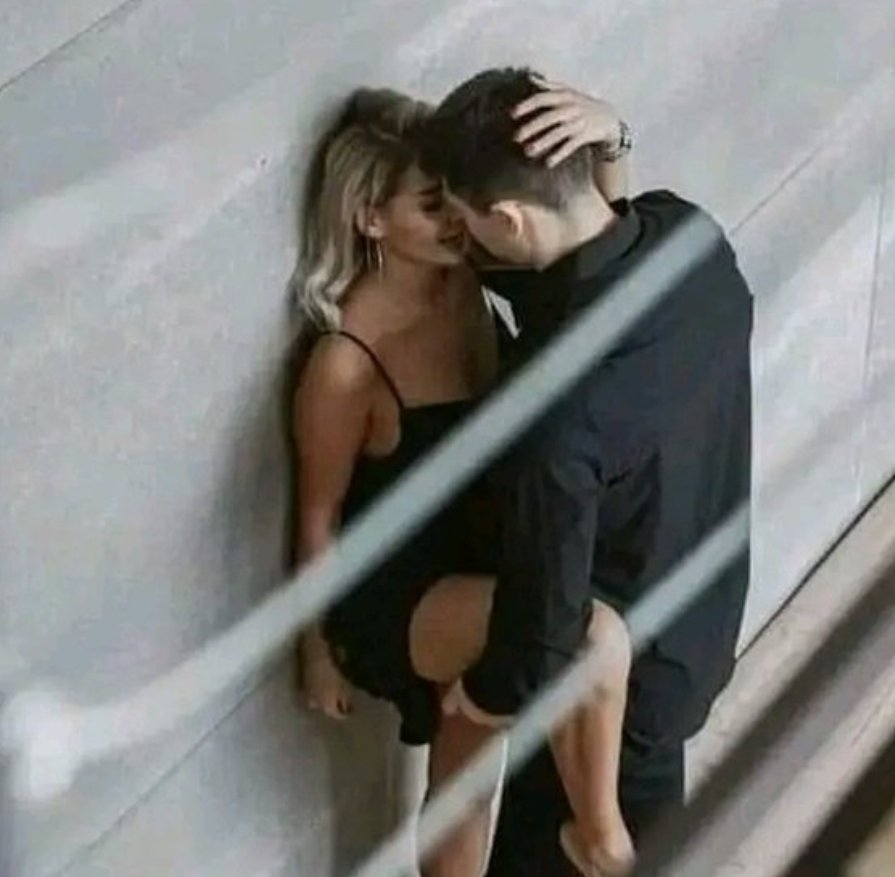 Frenkie_Woody's tweet image. La tua donna deve piacere a te e soltanto a te.
Non a tuoi genitori
Non a tuoi amici o parenti.
Non a tua moglie...