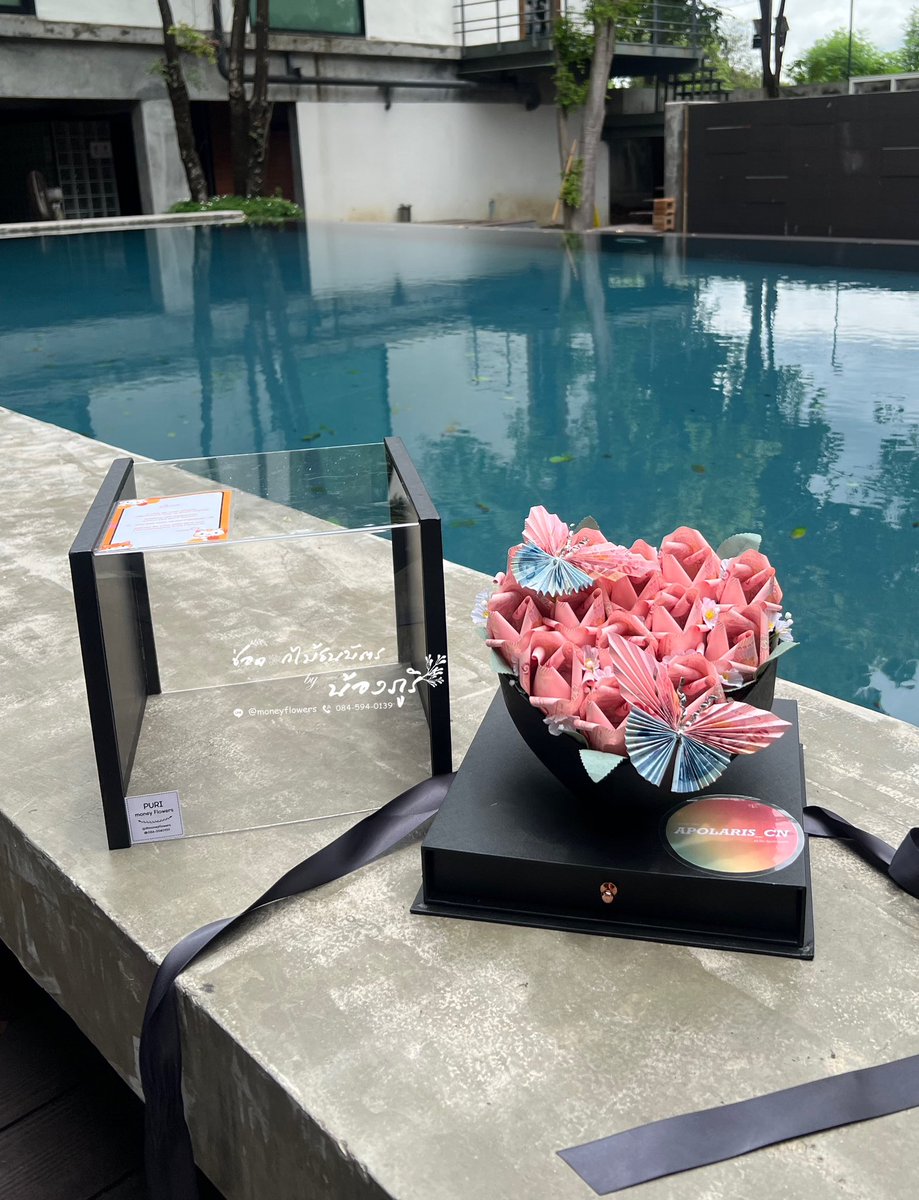 purimoneyflower's tweet photo. 🙏Thank you. FANS @Apolaris_C @Nnattawin1
For trusting us to create this special gift. Give it to your significant other. #ApoNattawin #apocolleagues
#Moneycake #moneygift #floweranniversary
#ช่อดอกไม้เงิน #ช่อดอกไม้แบงค์ #ช่อดอกไม้ธนบัตร #ช่อเงิน https://t.co/8KOgmPSdfv