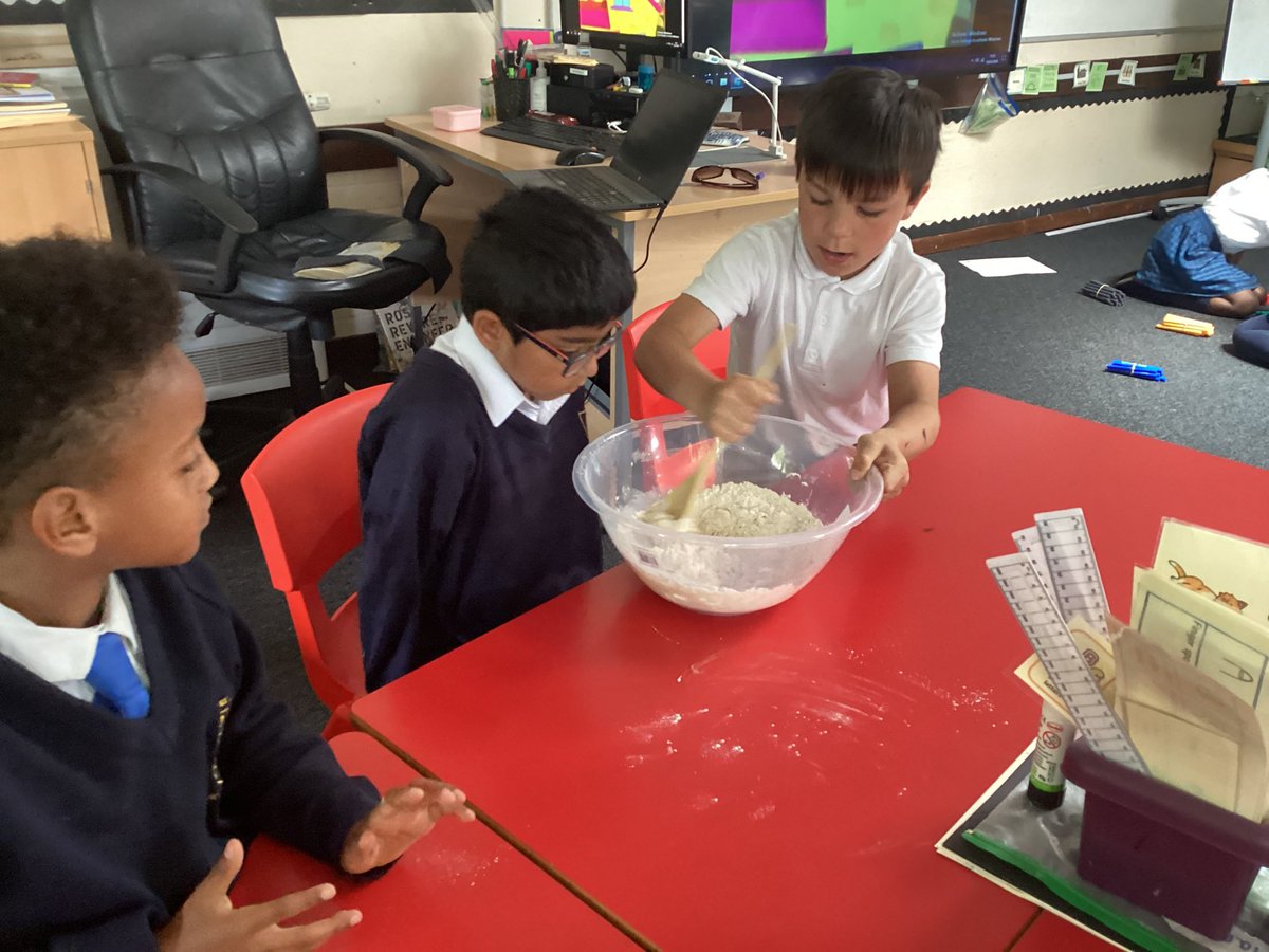 Stm_WB's tweet photo. What a start to our final week in Year 2! Yesterday we made salt dough decorations, we will paint them later in the week🎨 #STMart https://t.co/9S69ng9Wq5