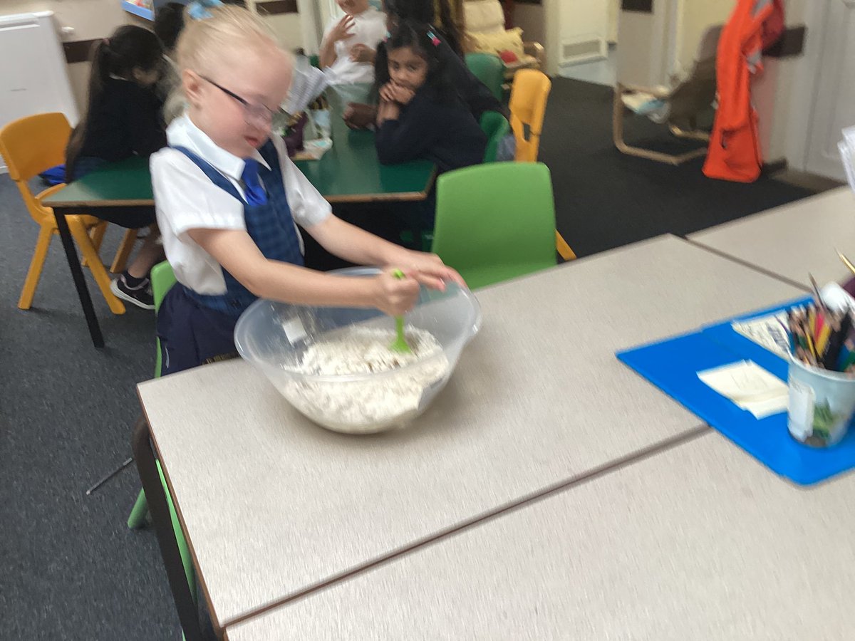 Stm_WB's tweet photo. What a start to our final week in Year 2! Yesterday we made salt dough decorations, we will paint them later in the week🎨 #STMart https://t.co/9S69ng9Wq5