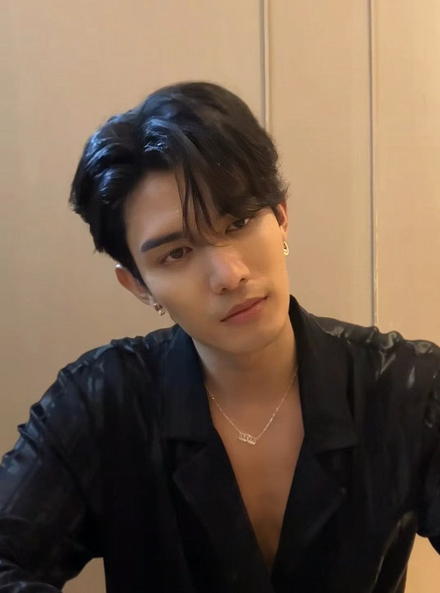 feeoffayoflee's tweet photo. 谢谢朋友给了我很珍贵的瞬间🥰
#netsiraphop
#GiftForNet https://t.co/U3Vj7HmM2W