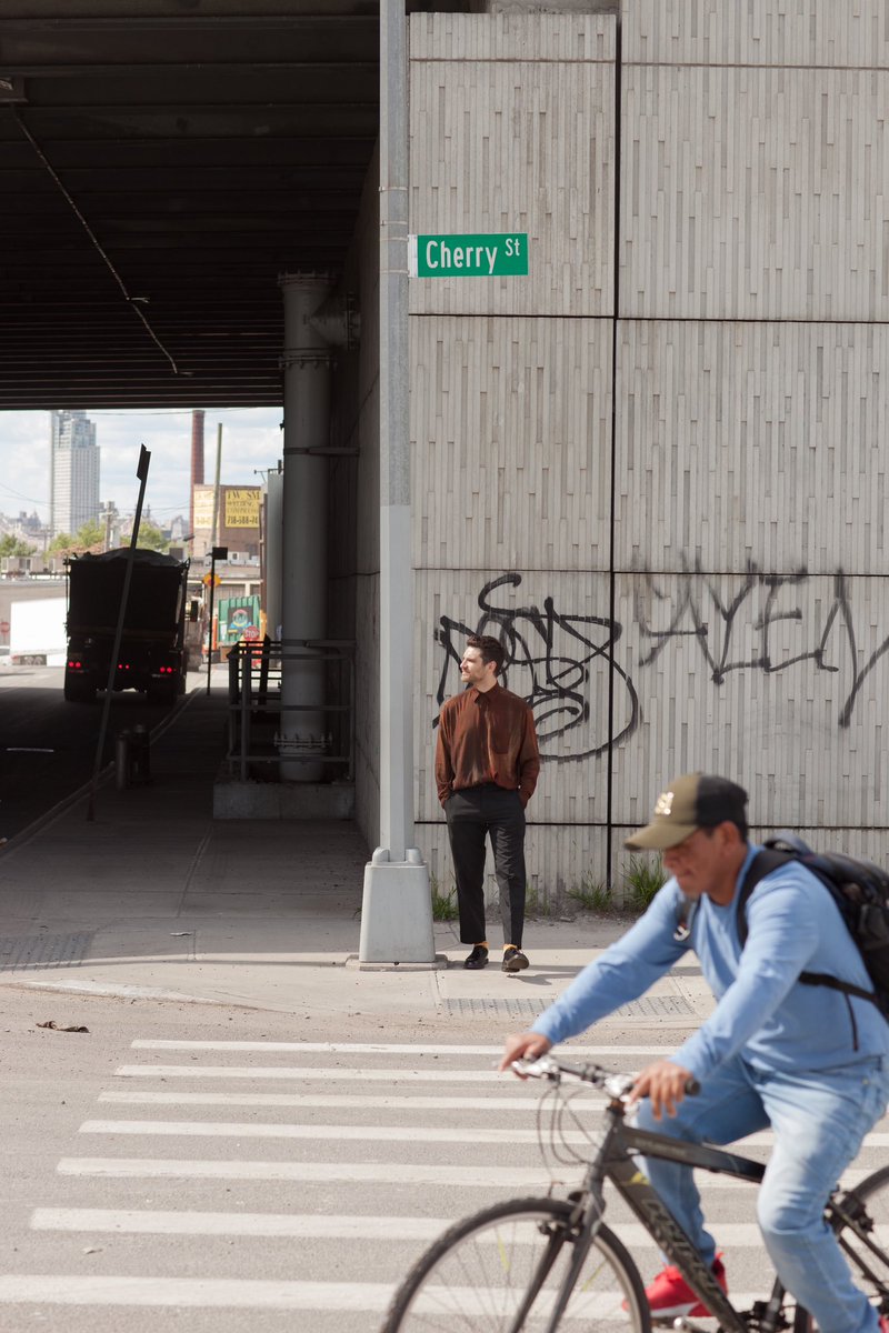 guyeppel's tweet image. From the archive:
Jeff Ward.
Brooklyn, NYC. 
June 2021.