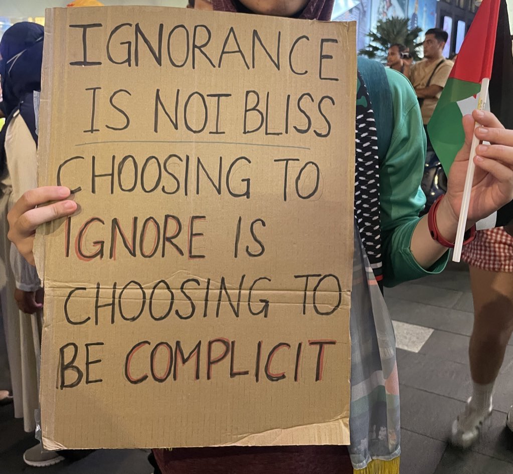 คือถ้ารู้สึกว่าตัวเองบอยคอตไม่ได้100% ไม่เปนไรแต่คิดต่อดิว่าทำไรได้
- ไม่โฆษณาทางตรง/อ้อมให้มันได้มั้ย
- ไม่แทงสวนได้มั้ย
- พูด/กระจายข่าวอย่างอื่นช่วยได้มั้ย
มูฟเม้นครั้งนี้ไม่ต้องการคนปิดทองหลังพระ มันต้องการเสียงของคนจำนวนมากช่วยกันเรียกร้องผลักดันให้มันจบ ไม่ควรมีใครตายแล้ว