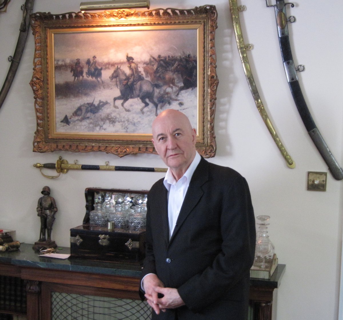 SharryClark's tweet image. Thank you all for your heartfelt messages and memories of Peter Charlesworth. I worked with Peter for 20 years. As an agent he was one of the best. I am grateful to have had the experience of working alongside him. He was loved by his clients. He was and is an inspiration.