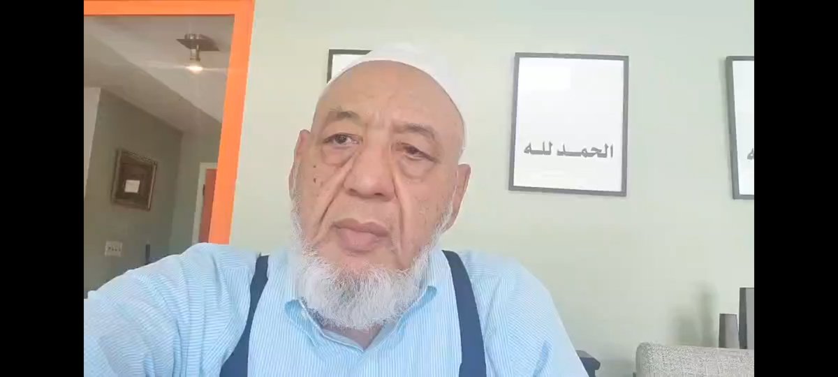 هل النظام لا يخجل عندما يصر علي ادعاء أن الإخوان منظمة إرهابية وأنهم خونه؟ تنبيه عام لم أكن أبدا اخواني لأنهم ببساطة لم يكن ليقبلوني عضوا عندهم.
ولكن دعوني اختبر هذه المقوله ونفندها بالمنطق وبهدوء..
أولا من قال سلميتنا اقوي من الرصاص؟ المرشد العام للإخوان .
ثانيا هل كان الإخوان