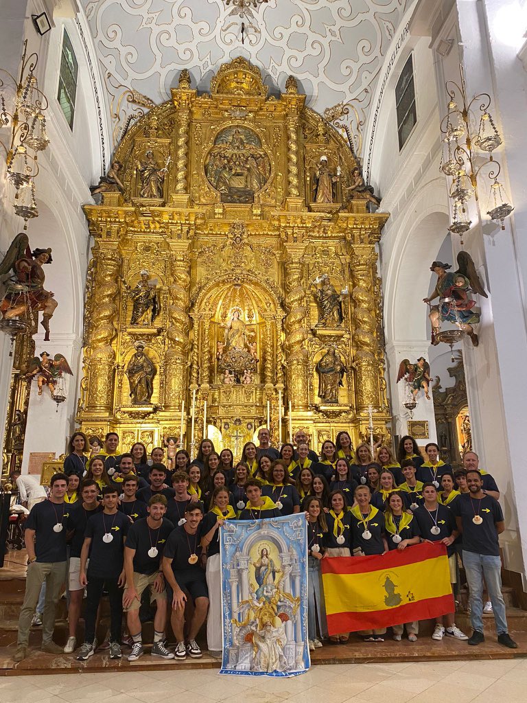 Camino de Santiago 

En la tarde de ayer se celebró Santa Misa ante la Asunción Gloriosa a la que acudieron los jóvenes de nuestra corporación que realizarán el Camino de Santiago durante esta semana. 

Que la Asunción a Gloriosa y el Patrón de España los cuiden.