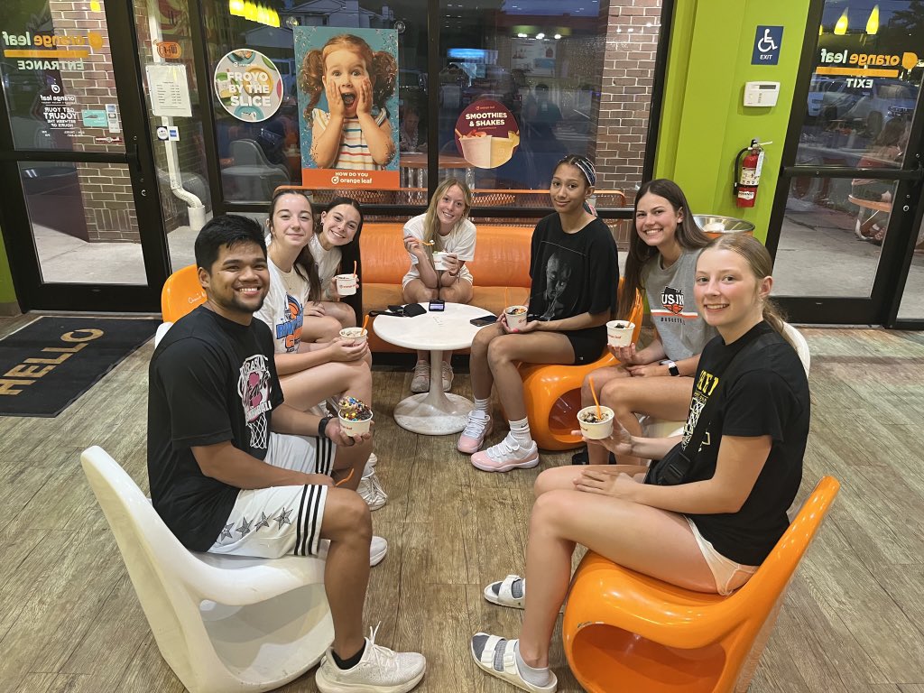 Great weekend in Des Moines! 17u went 7-0 (12-0 for the past 12 games + back-to-back tourney champs) and 16u went 5-2 (3-0 with only 5 players)

They showed toughness, discipline, and lots of fun playing with each other. They’re becoming more like sisters than just teammates