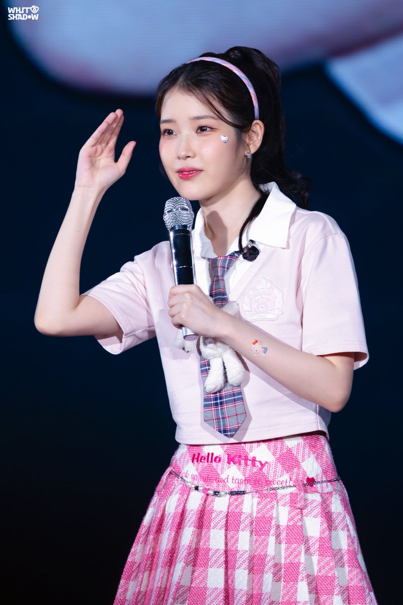 iu_whiteshadow's tweet photo. 240707 IU HEREH Concert in Osaka 🇯🇵

⠀⢀⠤⣀⣀⣴⣶⣔⢂⠀⠀
⠀⠸⠀⠀⠀⠻⠿⢿⣿⡇⠀
⢀⣸⠀⡀⠀⠀⠀⢠⠀⣗⡂
⠀⢚⣄⡁⠀⠛⠀⢀⡰⢷⠀
⠀⢠⢎⣿⣿⣭⣽⣿⡄⠜⠀💗

#아이유 #IU #HEREH 
#IU_Osakaおかえり
#HEREH_WORLD_TOUR_IN_OSAKA https://t.co/OeKjkdUKhQ