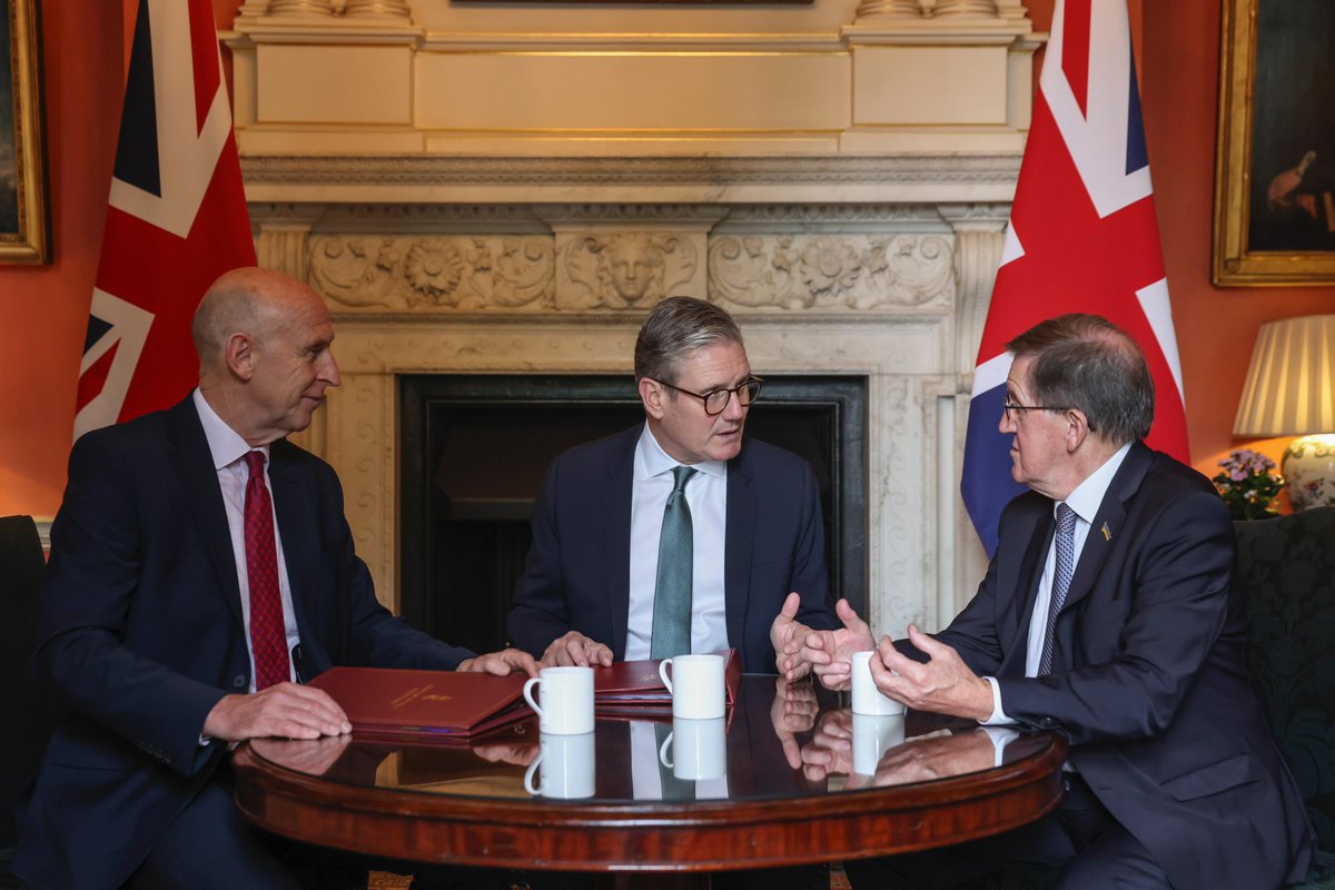 JohnHealey_MP's tweet photo. With a new era for Britain, we need a new era for defence.

Today, the PM and I launched Britain’s Strategic Defence Review.

Pleased to join @Keir_Starmer and former NATO Secretary-General Lord Robertson, who will head our external review team, to begin this work at pace. https://t.co/xiNxz2890J
