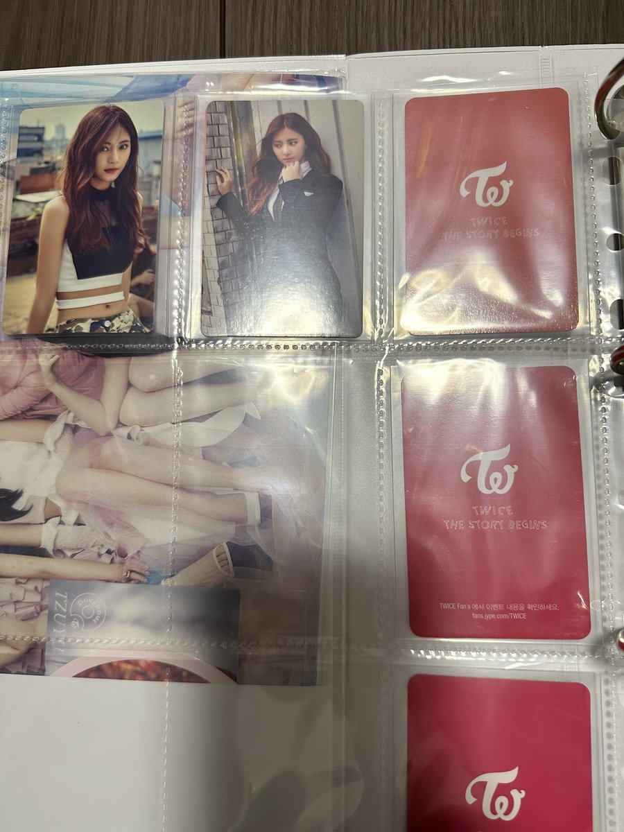 T0614_twice's tweet photo. TWICEトレカ買取

譲】ツウィトレカ
求】メルカリでの買取

リプ欄に続きます

気軽にリプ、DMお願いします
 #TWICE 
 #TWICEトレカ買取 
 #TWICEトレカ交換 https://t.co/Q0xRkf6MKG