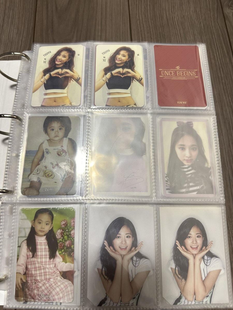 T0614_twice's tweet photo. TWICEトレカ買取

譲】ツウィトレカ
求】メルカリでの買取

リプ欄に続きます

気軽にリプ、DMお願いします
 #TWICE 
 #TWICEトレカ買取 
 #TWICEトレカ交換 https://t.co/Q0xRkf6MKG
