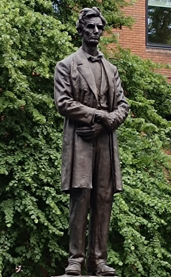 Gurbir Singh (@gurbirsingh) on Twitter photo Several campaigners and activists (some former slaves) visited #Manchester in the decades leading up to the Civil War (1861-1865); Dr Andrew Fearnley from <a href="/Amer_UoM/">American Studies UoM</a> speaks about the surprising role of Manchester in that Civil War. Listen or download here astrotalkuk.org/manchesterscie… Several campaigners and activists (some former slaves) visited #Manchester in the decades leading up to the Civil War (1861-1865); Dr Andrew Fearnley from <a href="/Amer_UoM/">American Studies UoM</a> speaks about the surprising role of Manchester in that Civil War. Listen or download here astrotalkuk.org/manchesterscie…