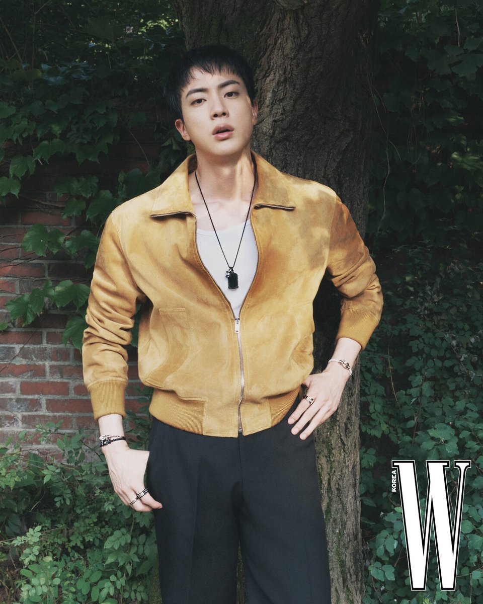cypherluscious's tweet photo. "I usually trust my own intuition and judgment, but when it comes to work, I tend to leave it to the experts. They tend to have more experience than me. However, I tend to demand that they do what I definitely want."

        Kim Seokjin
        W Korea, 20240716 https://t.co/vnQvRq7iLS