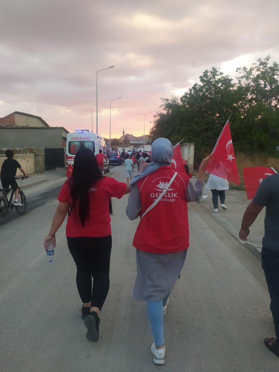🇹🇷15 Temmuz Demokrasi ve Milli Birlik Günü dolayısıyla kurum personeli olarak ilçemizde düzenlenen “Milli Birlik ve Demokrasi Yürüyüşü” ve programa katılım sağladık. #MilletinZaferi #15Temmuz