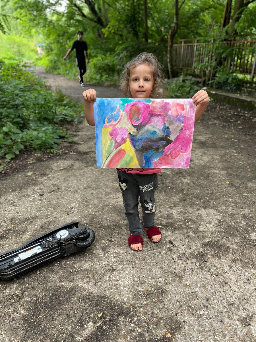 Platz de Villebon-sur-Yvette, avec une trentaine d'enfants, un grand moment d'échange