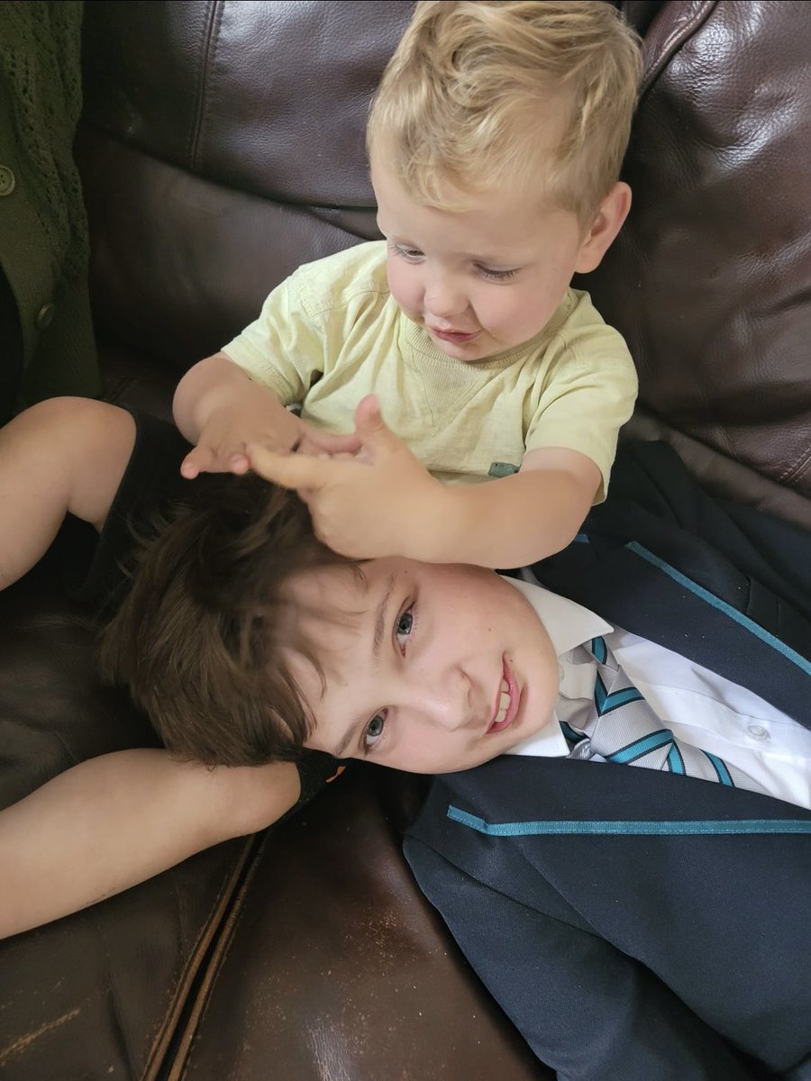 CALLIFRAY's tweet photo. My eldest and youngest grandsons birthdays today 2 and 12 #connorjames And little premmie #BillyAlexander ๐๐ https://t.co/XuTVXKHvL4