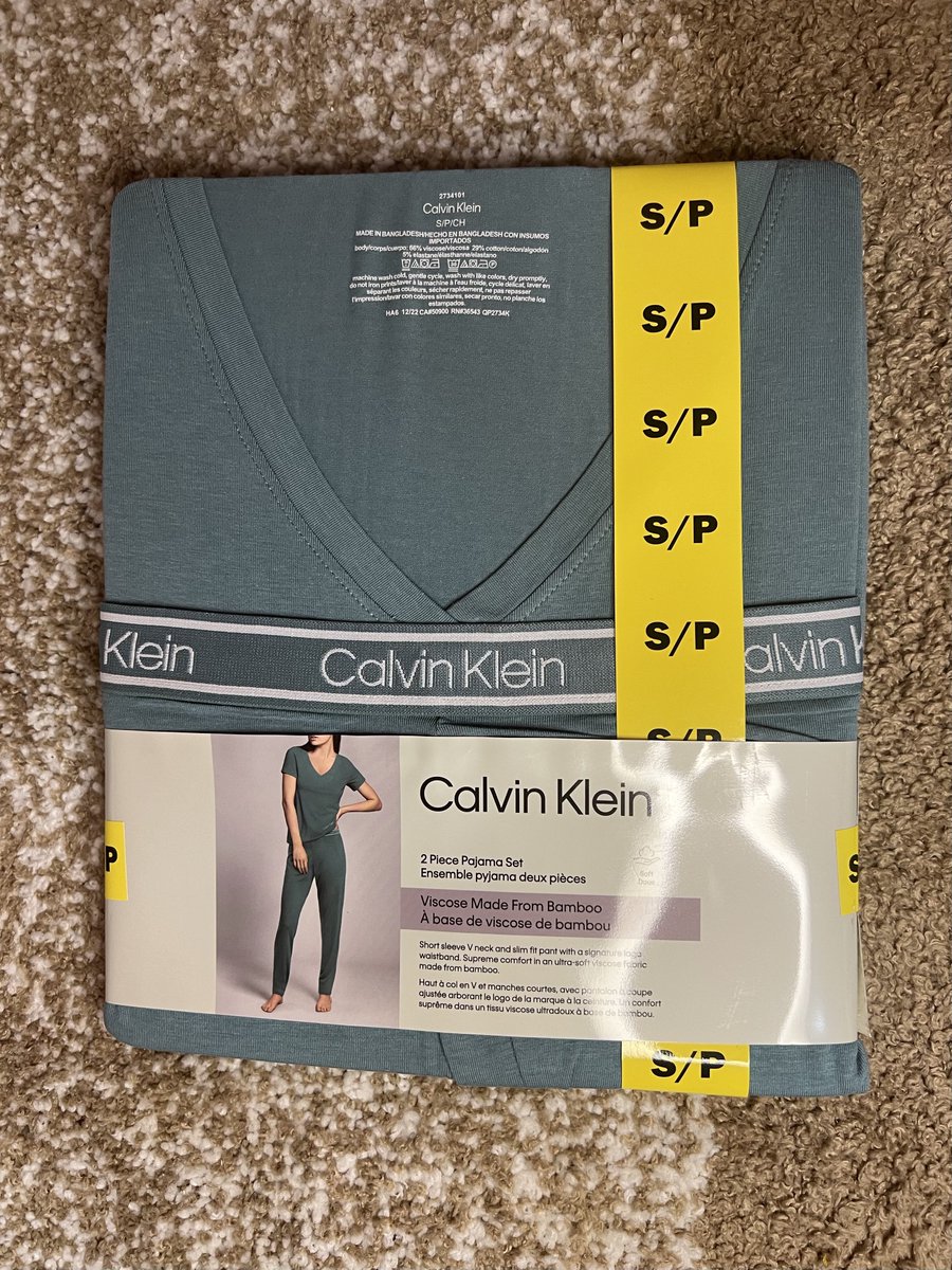 WTS / LFB
SUPER SALE🔥🔥🔥

CALVIN KLEIN 
📌PAJAMA SET 

₱1,488

✅100% ORIGINAL &amp; AUTHENTIC
✅SIZE SMALL
✅FROM 🇨🇦
✅ONHAND &amp; READY TO SHIP

FB: HAPPY FACE