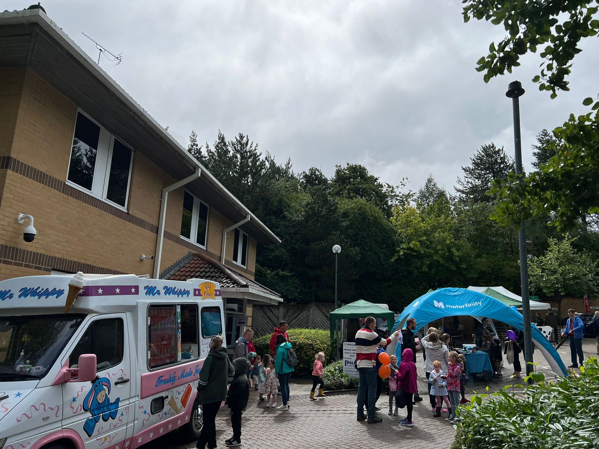 Hantspolfed's tweet image. On 18th August we will host our federation family fun day at and around our offices in Whiteley.
Petting farm,bouncy castles,Police cars old and new, face painting,ice cream,cakes,food,drink and many of our business partners
Book your FREE ticket here: forms.office.com/e/ajDhBTdXfR