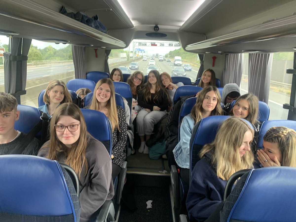 SHsixthform (@shsixthform) on Twitter photo Y12 students travelling on the London trip today #teamswanwicktakesonlondon <a href="/SwanwickHall/">Swanwick Hall School</a> Y12 students travelling on the London trip today #teamswanwicktakesonlondon <a href="/SwanwickHall/">Swanwick Hall School</a>