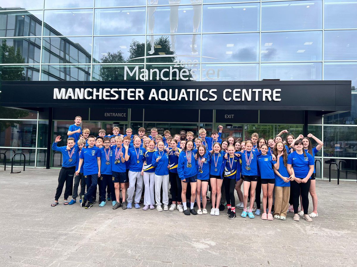Well done to our team that attended the <a href="/CoManchAq/">City of Manchester Aquatics</a> Non-National meet at the weekend. Shed loads of lifetime bests along with a medal haul of; 

🥇- 57
🥈- 47
🥉- 47

#AboveAllATeam 
#LeedsCityCouncilSTS
#SEPerformanceCentre🏴󠁧󠁢󠁥󠁮󠁧󠁿
#LEEDS🟡🔵