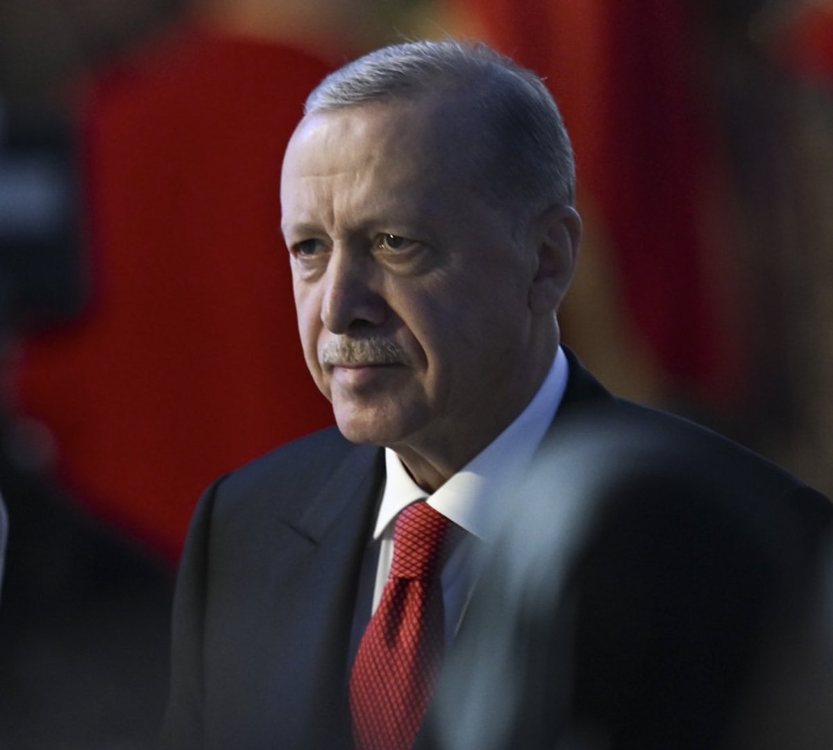 Nerden bakarsan bak.
Bambaşka bir karizması var😍