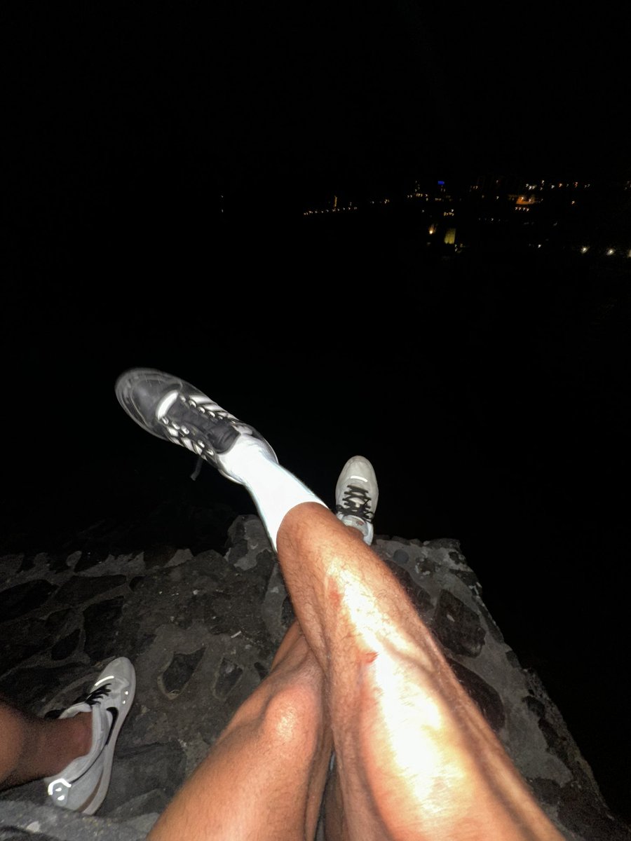 The wildest and most memorable birthday present ever. This beautiful tanned, curly haired fck machine took me to a place and we went at it like animals. On the rocks, right next to the waves. Thanksd him with two loads.
The best outdoors experience ever!
#outdoors #gay