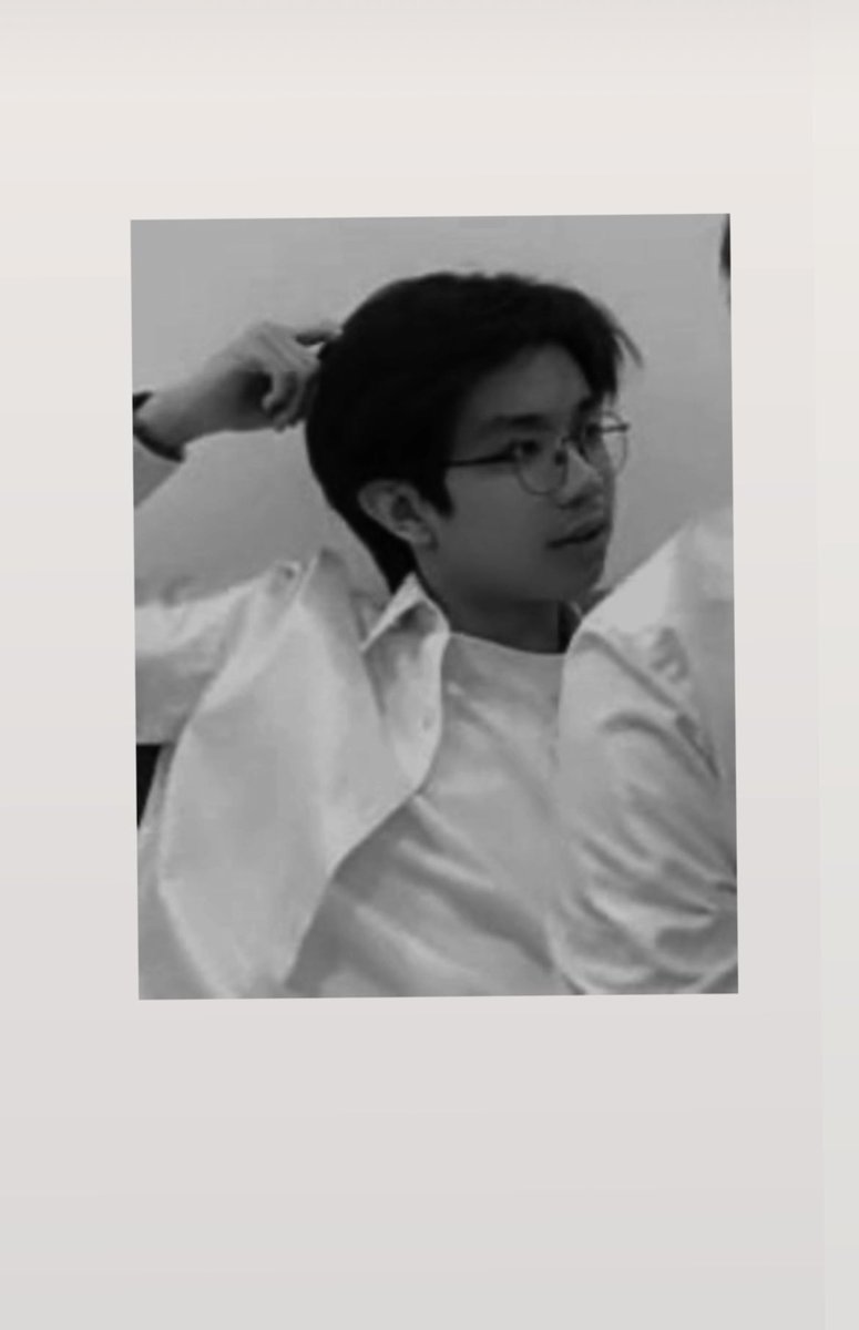 fijijel's tweet photo. DAMMMM BROOOO, ARE U KIDDING MEE ?!?!!!?!
🤯🥶🥵😡🤯😱😰🤯

plis jauhkan kevin dengan kemeja terbuka dan tangan  di saku 😫

#kevin #kevincoc #kevinganteng #kevinliusbong https://t.co/g1WPkb7Z1Q