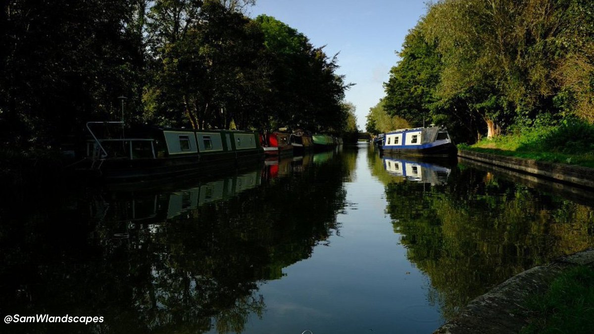 CanalRiverTrust's tweet image. We’re seven months into the year, and it’s time for a boating check-in! Which waterways have you explored so far, and where do you plan to cruise next? 
Share your boating plans and adventures with us down below!🌊👇  
#BoatingLife #ExploreWaterways #BoatingAdventures