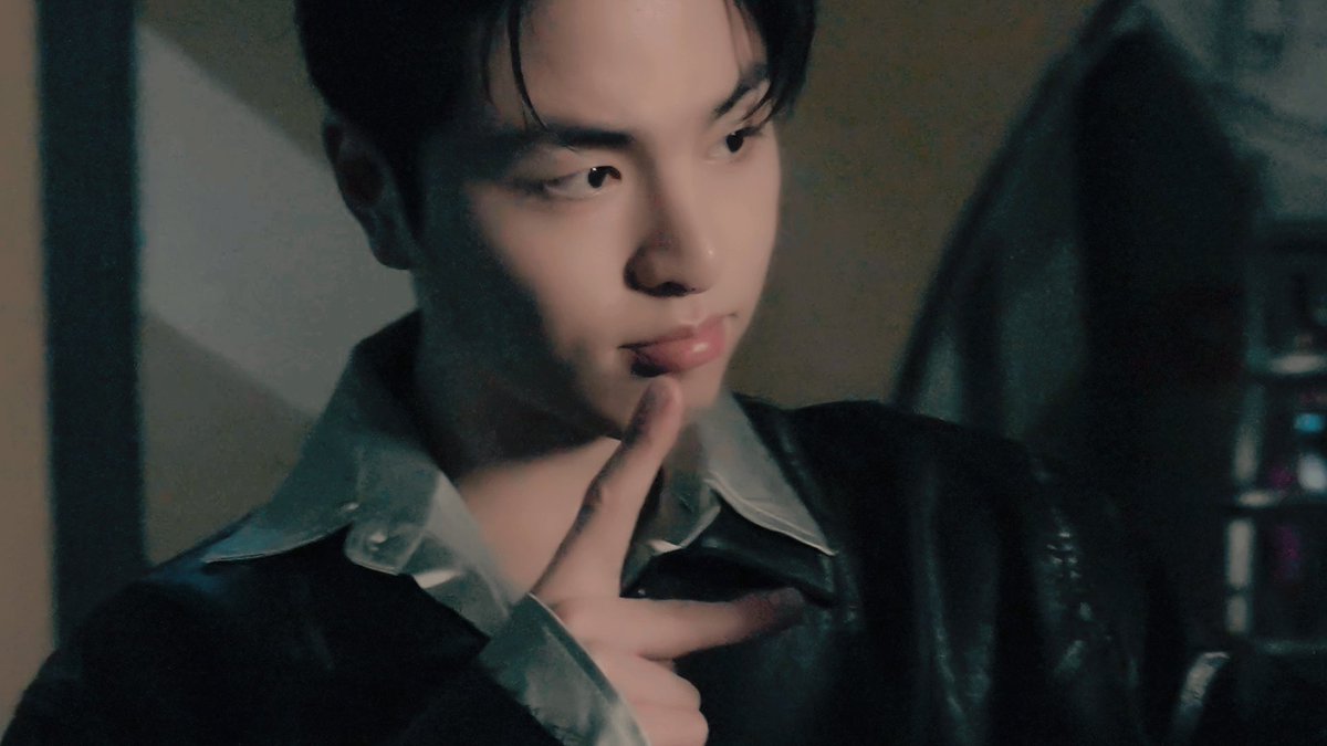 [#NOTICE]

[🎥]

JU-NE (구준회) - "나 홀로" MV Behind The Scenes

🔗 youtu.be/6h3BJg6iksY?si…

#JU_NE #구준회
#JU_NE_1ST_SOLO
#멍 #BRUISE
#나홀로 #MV
#비하인드 #영상