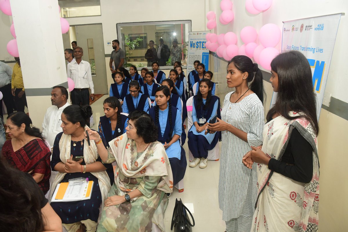 MaP_Skills's tweet photo. 🔊 Our efforts with UN Organizations🌐
Honourable Minister Shri Gautam Tetwal Ji interacted with beneficiaries of our WeSTEM & Jeevan Tarang Programs,and motivated them. 📚✨
#WeSTEM with @UN_Women empowers women in STEM courses in 12 tribal districts of MP. 💡👩🔬 https://t.co/bJvZHEMpoH