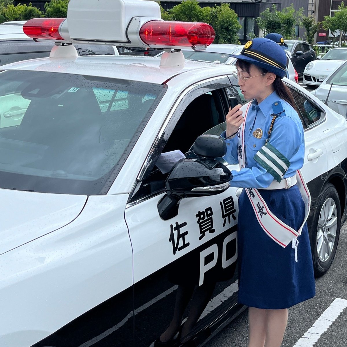activehakata's tweet photo. 夏の交通安全県民運動が7月10日に始まり、アクティブハカタ所属の #石本愛 が伊万里警察署の一日署長に任命され、交通安全と詐欺被害防止の運動としてチラシなど配布したりスーパーの店内放送で交通安全等呼びかけました。警察署の皆様の活動を見ながら改めて生活安全、命の安全を感じた1日でした。 https://t.co/RFj4sGhhbF