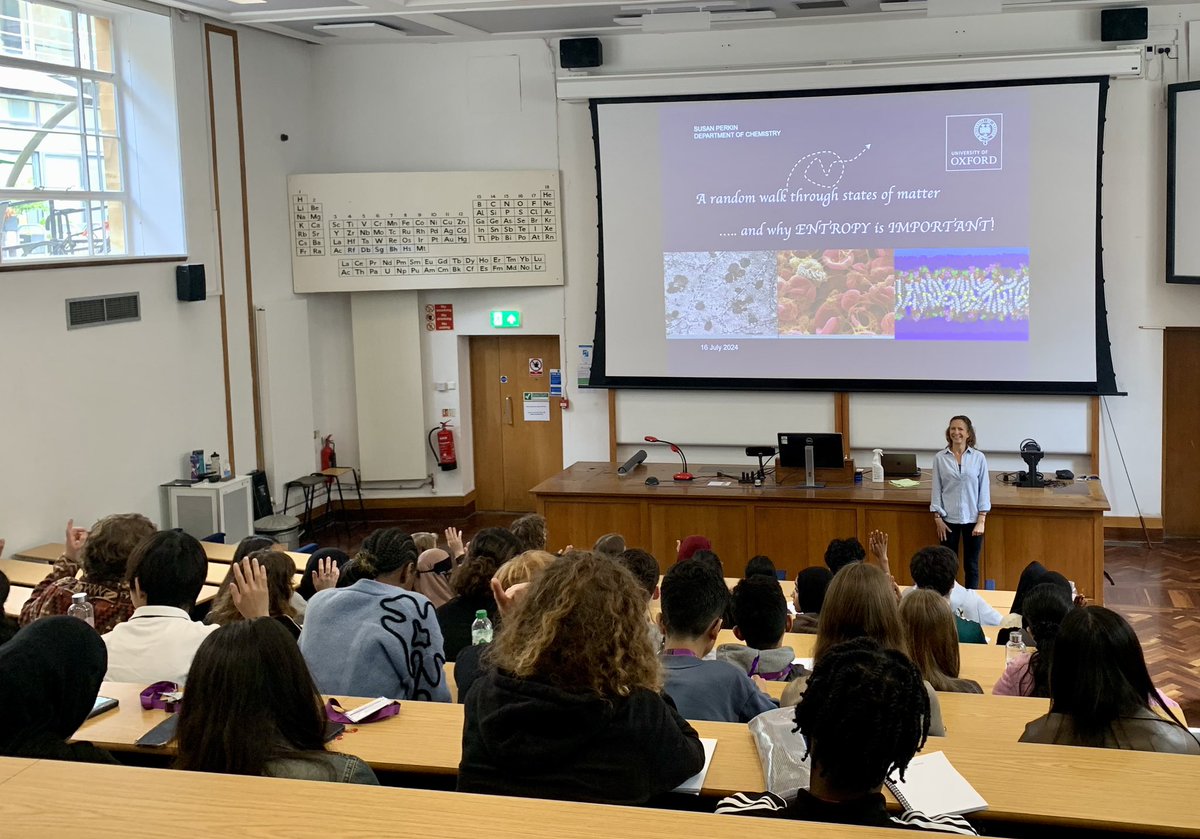 Who has heard of entropy? We’re in for a treat w/ <a href="/OxfordChemistry/">Oxford Chemistry</a> &amp; <a href="/TrinityOxford/">Trinity College</a> Prof. Susan Perkin delving deeper into states of matter on <a href="/OxfordUNIQ/">UNIQ</a>. #nextgen