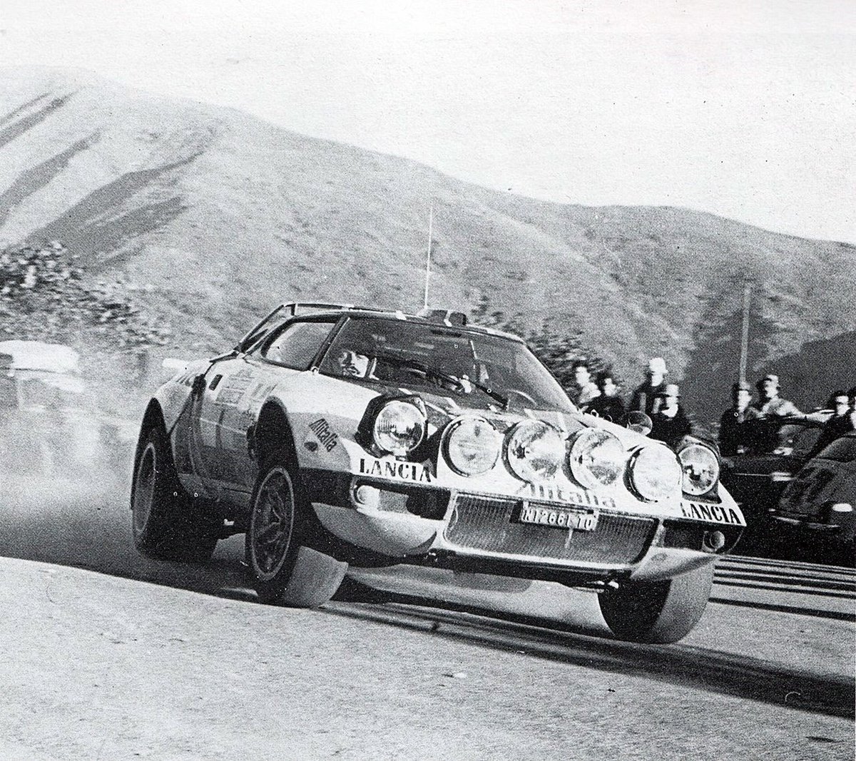 RCanalsBalil's tweet photo. Björn Waldegard - Hans Thorszelius
18º Rally de San Remo 1976. Lancia Stratos HF (TO N12661). Clasificado 1º. https://t.co/VJz6i1HFi9