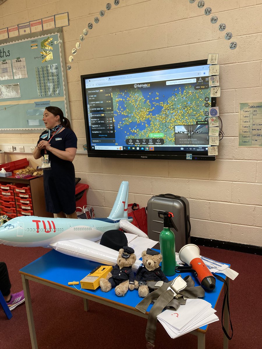 TyntesfieldMG's tweet photo. A brilliant careers talk about being a flight attendant! ✈️ @tyntesfield https://t.co/Ev8gE5eZpK