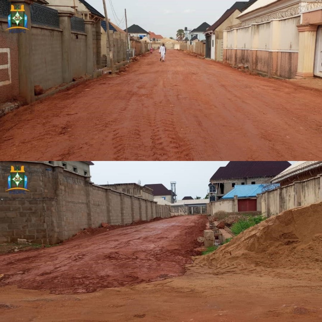 KSDPCLtd's tweet image. #OngoingWork KSDPC continues infrastructure development at the Malali Urban Renewal Site with Surface Dressing of the internal road network following the drainage systems upgrade at the layout. #buildingsustainablehabitats

Signed
Saminu Gwadah
Ag Head, Public Relations
16/07/24