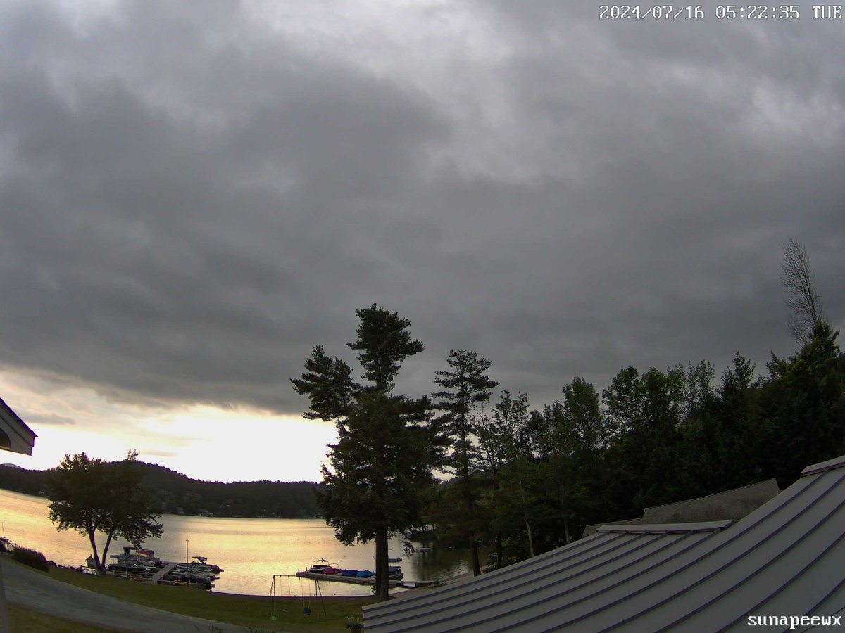 sunapeewx's tweet photo. 16 Jul 2024—Good morning #Sunapee. The sunrise this morning was at 5:22 AM. The forecast high for today is 90ºF #NewHampshire #weather #NHwx https://t.co/FQmG4EAQBT