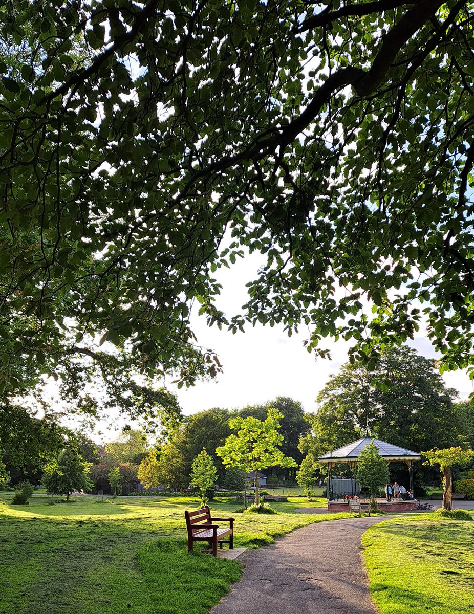 Thanet District Council are very pleased to let you know that, for the third year running, Ellington Park in Ramsgate has been awarded a Green Flag Award®.
Thank you to everyone who works so hard to keep the park looking tip top!
#GFA2024 #GFAWinners #kent #ramsgate #thanet