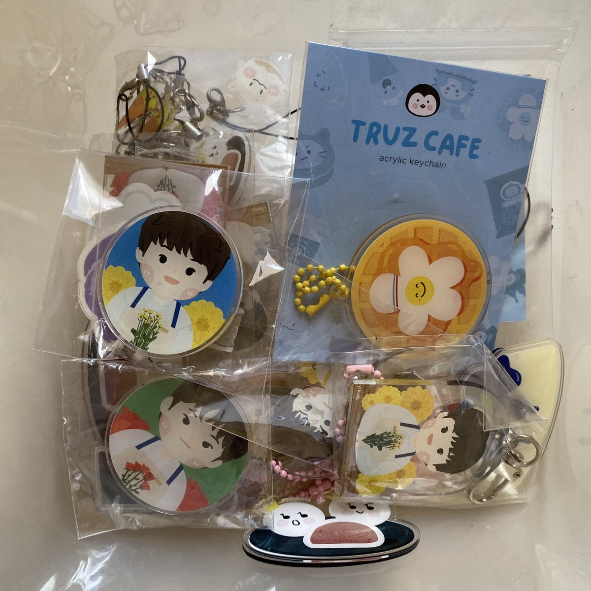 doodlydaily's tweet photo. (Please help RT and share this to your KPOP friendssss)

STOCK SALE ‼️
NCT / GOT7 / TREASURE / WANNAONE Fanmerch ✨

MURAH BANGEEET!!! 
⏰ Nanti malem jam 20:15 WIB 💥
🛒 https://t.co/ND8KbRexLJ 

Thank you and see youuu 👋🏻👋🏻 https://t.co/NxsN3NZEaR